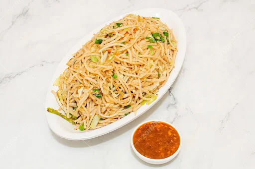 Veg. Hakka Noodles