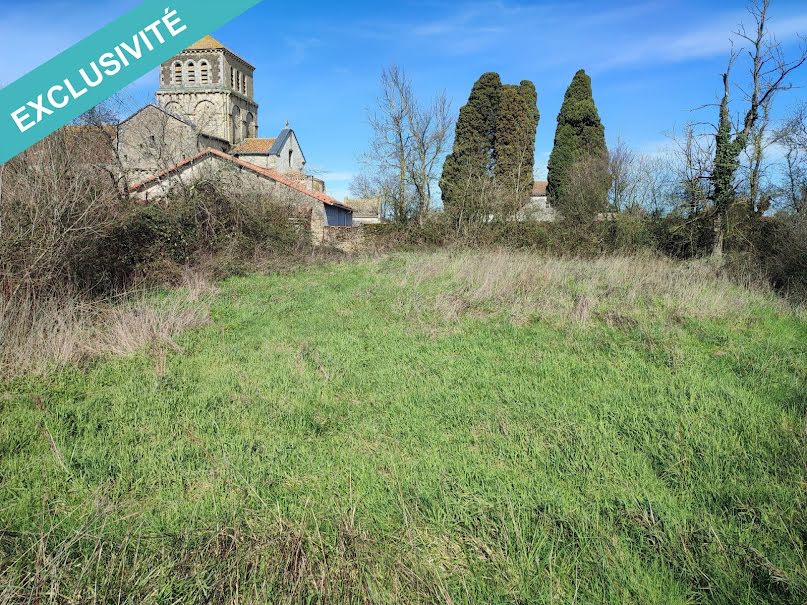 Vente terrain  1374 m² à L'Isle-Jourdain (86150), 10 000 €