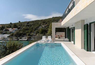 House with pool and terrace 2