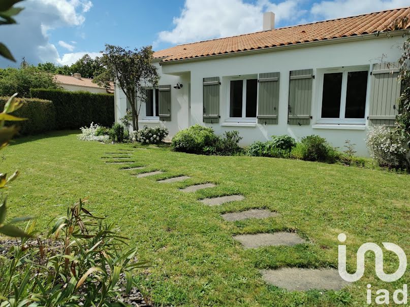 Vente maison 8 pièces 136 m² à Essarts en Bocage (85140), 330 000 €