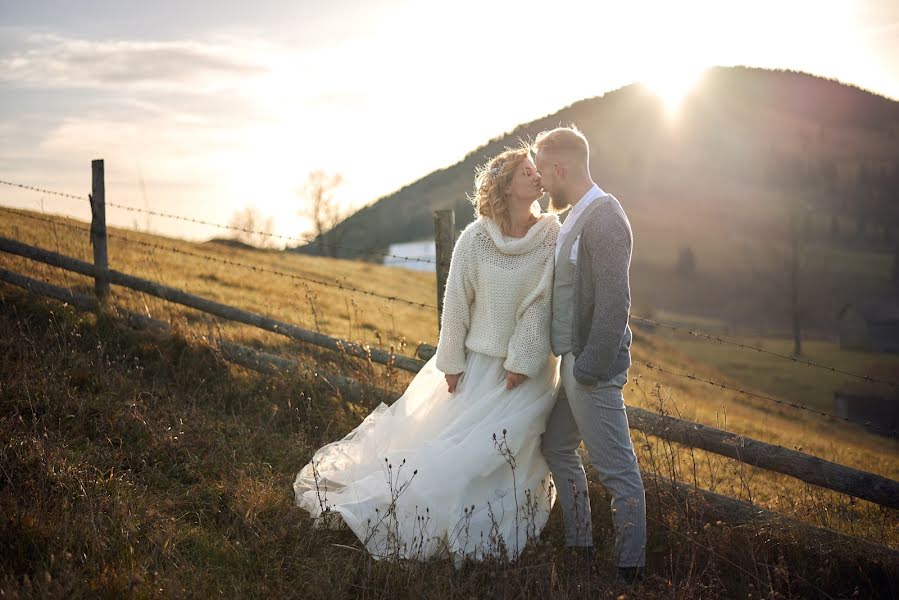 Fotógrafo de casamento Natalya Marcenyuk (natamarts). Foto de 8 de fevereiro 2019