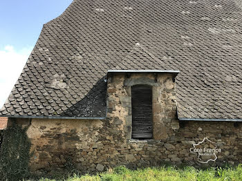 maison à Saint-Santin-de-Maurs (15)