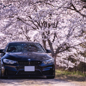 M4 クーペ F82