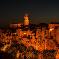 Pitigliano by night di 