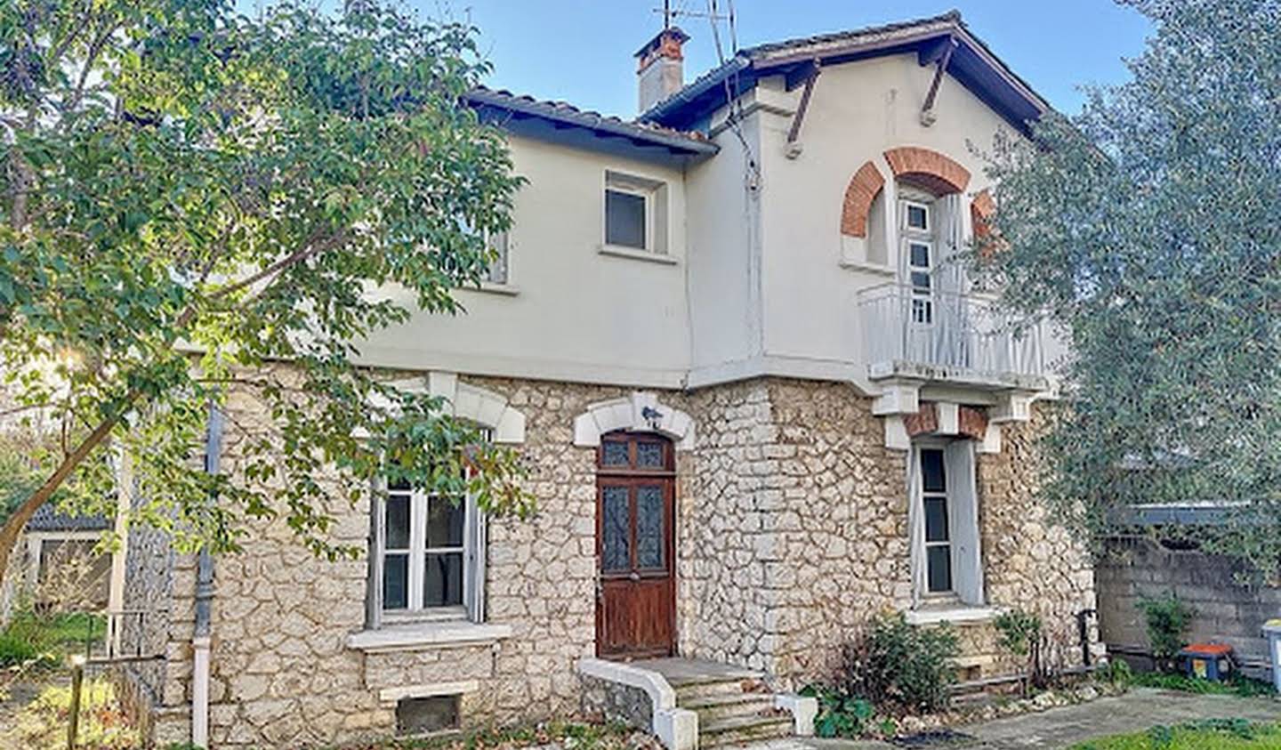 Maison contemporaine avec piscine et jardin Montpellier