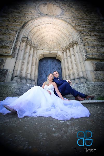 Fotografo di matrimoni Daniel Chojnecki (chojneckid). Foto del 25 febbraio 2020