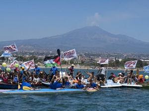 barche manifestanti