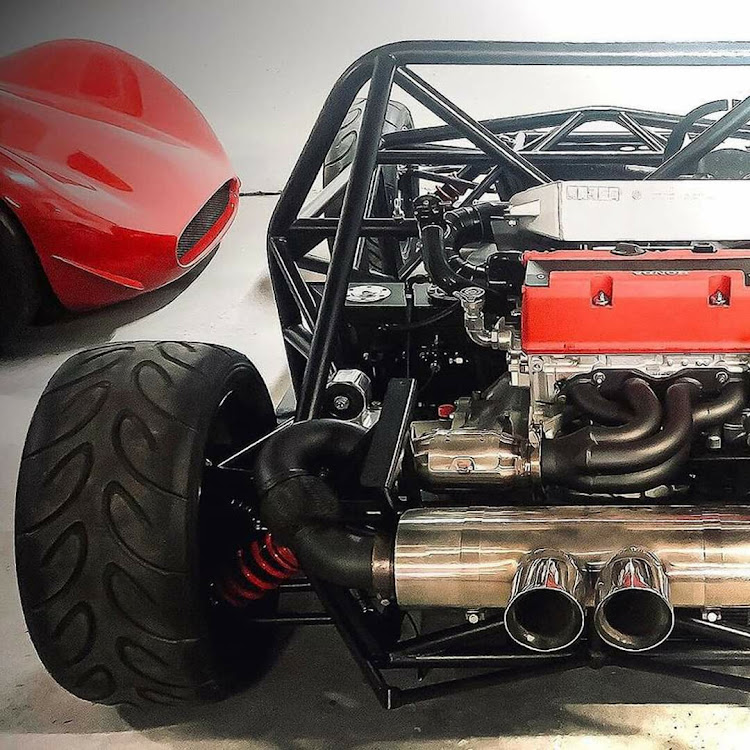 G4のSPARTAN・Detomaso P72に関するカスタム事例の投稿画像4枚目