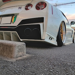 NISSAN GT-R R35