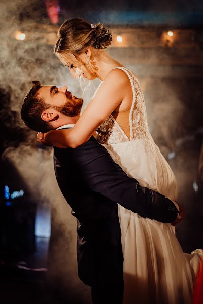 Wedding photographer Piotr Pogonowski (pogonowskiphoto). Photo of 22 April 2022