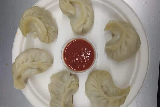 Veg Steamed Momos [6 Pieces]