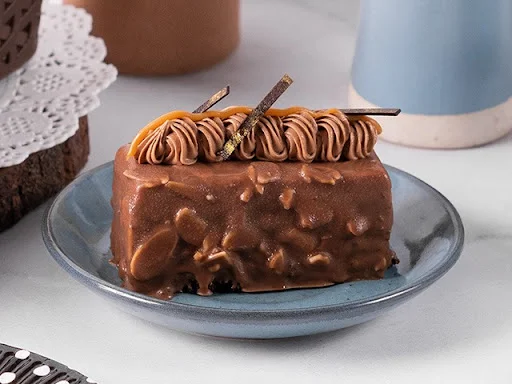 Royal Caramel Slice