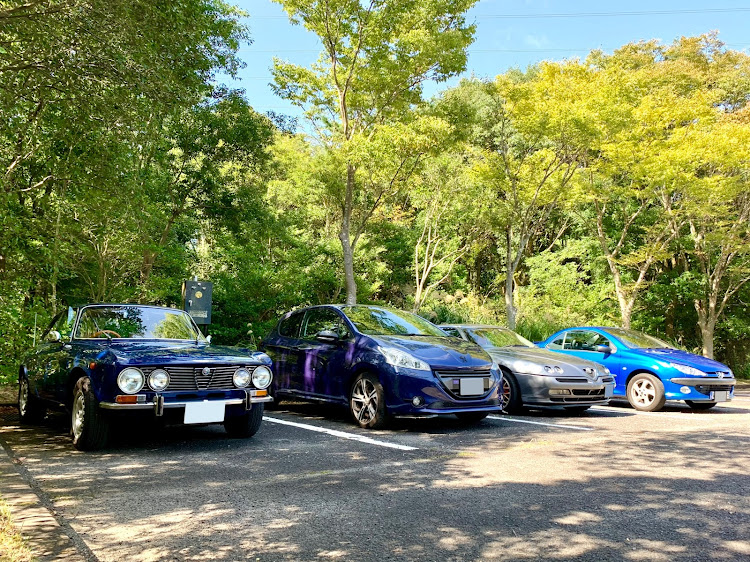 ジュリアの関西トリコローレ🇮🇹・イタリア車の祭典・気になるお車たち😘・申し合わせたように…🤣・アルファロメオに関するカスタム事例の投稿画像1枚目