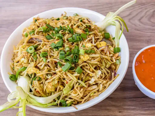 Veg Hakka Noodles