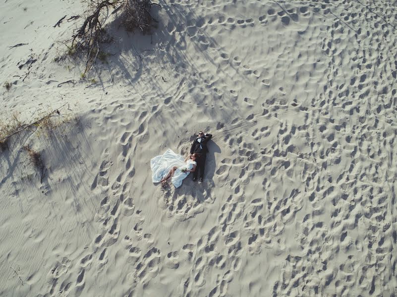 Fotógrafo de casamento Tomas Krisiūnas (tomoon). Foto de 15 de outubro 2021