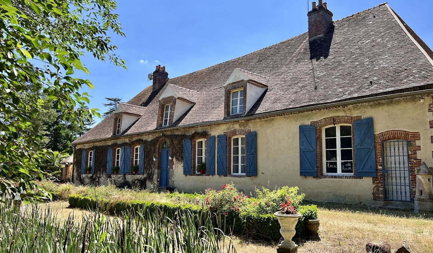 Propriété avec jardin Longny les Villages