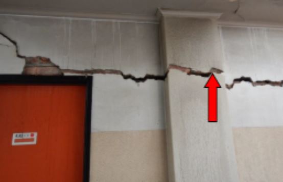 A 30mm crack in a wall on the 4th floor of the National Assembly building.