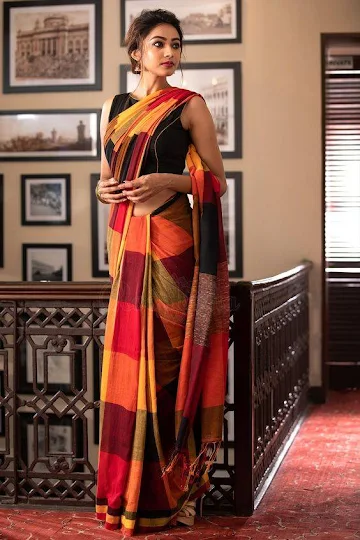 things-to-buy-for-your-wedding-saree-image