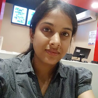 Pankhuri Singhal at Domino's Pizza, Sector 110,  photos