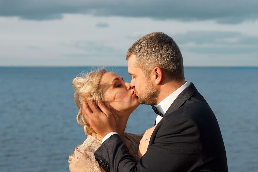 結婚式の写真家Pavel Titov (sborphoto)。2015 11月4日の写真