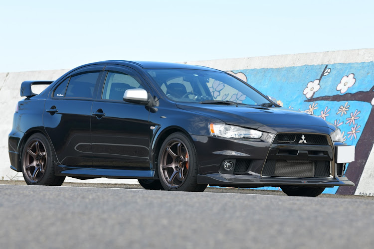 ランサーエボリューションのランエボ・エボ10・洗車に関するカスタム事例の投稿画像2枚目