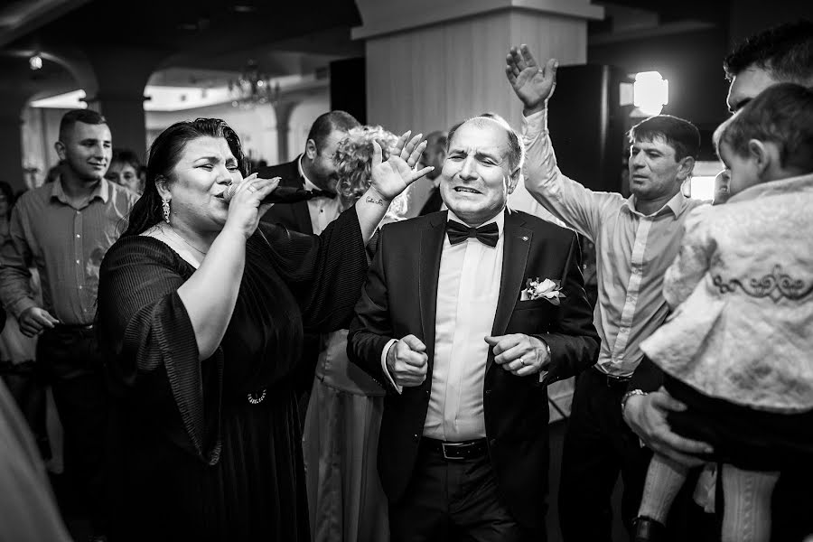 Fotógrafo de casamento Florin Belega (belega). Foto de 25 de janeiro 2018