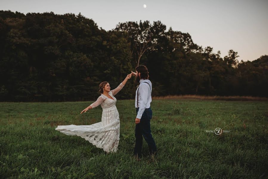 Wedding photographer Whitney Trout (whitneytrout). Photo of 29 December 2019