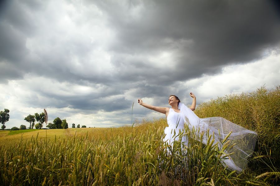 Wedding photographer Kamil Kowalski (kamilkowalski). Photo of 8 September 2014