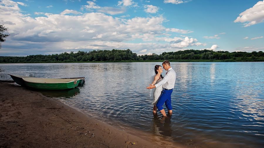 Fotógrafo de bodas Roman Feofanov (maestro-romeo). Foto del 10 de julio 2017