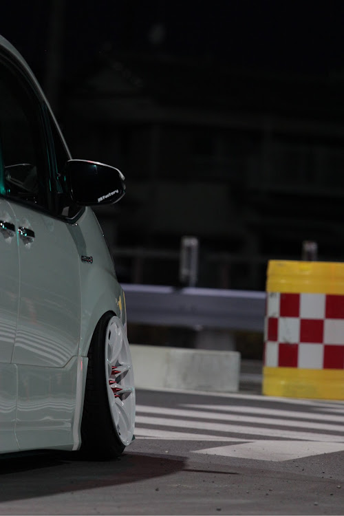 ノアのアウトリップ・🔛niwa style🔛・28☆Factory・ガチャガチャしてんなぁ🥱・愛方と愛車👫に関するカスタム事例の投稿画像3枚目