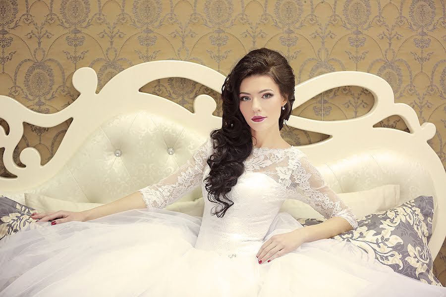 Wedding photographer Alesya Spiridonova (svadebnayapora). Photo of 26 March 2016