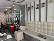 Citizen Men's Salon photo 1