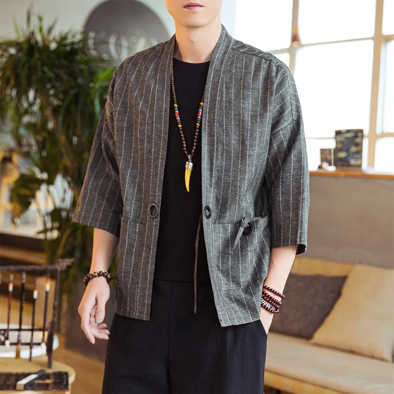 Cardigan a righe da uomo Daopao, cappotto sottile. Leggero ed elegante, perfetto per un look casual e moderno. Ideale per la primavera e l'estate.