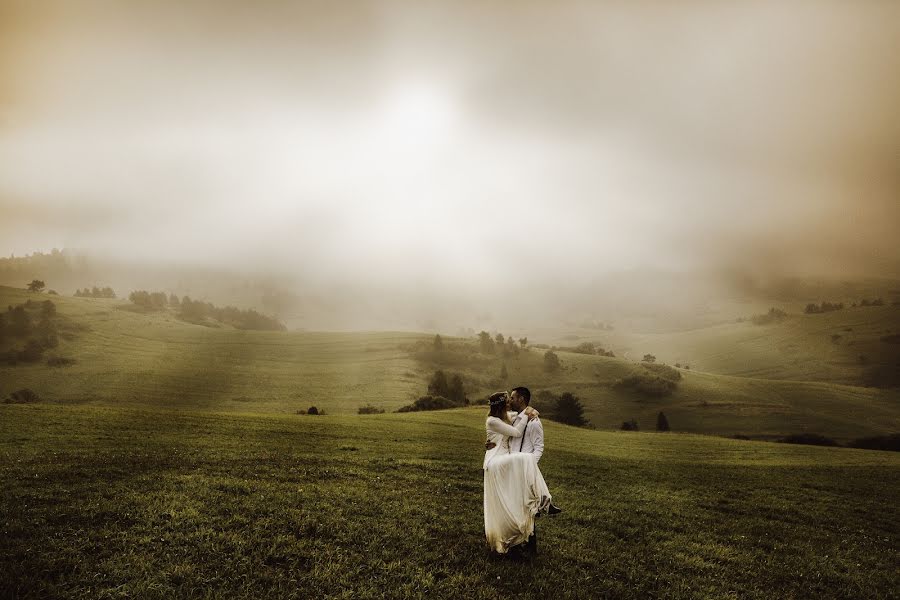 Wedding photographer Paweł Kowalewski (kowalewski). Photo of 10 September 2018