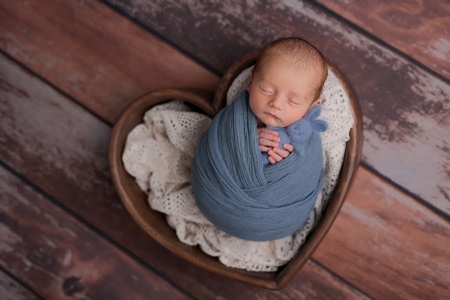 Bröllopsfotograf Lyudmila Volkova (newborn). Foto av 18 april 2023