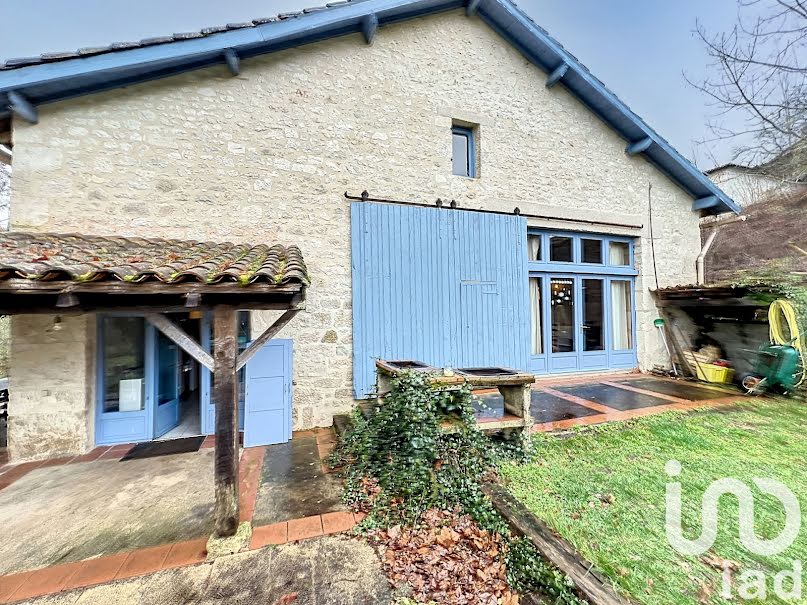 Vente gîte 9 pièces 300 m² à Flaugnac (46170), 344 500 €