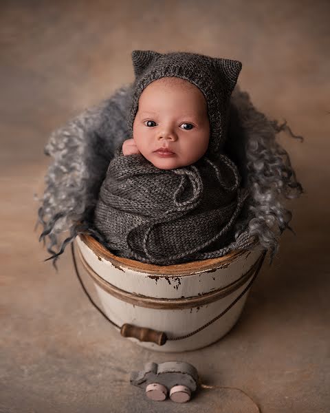 Wedding photographer Olesya Strebkova (strebkova). Photo of 18 April 2022