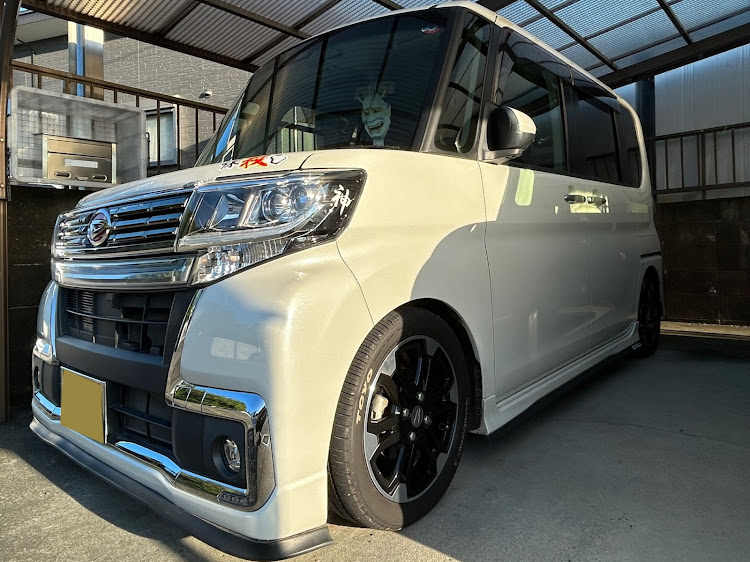 タントカスタムのひくいねー！・タントカスタムla600s・フォロー、いいね、コメントありがとうございます・フォロー大歓迎・シャコタニサ〜ン(?)に関するカスタム事例の投稿画像1枚目