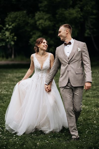 Bröllopsfotograf Yuliya Kalinina (helloyulya). Foto av 9 februari 2022
