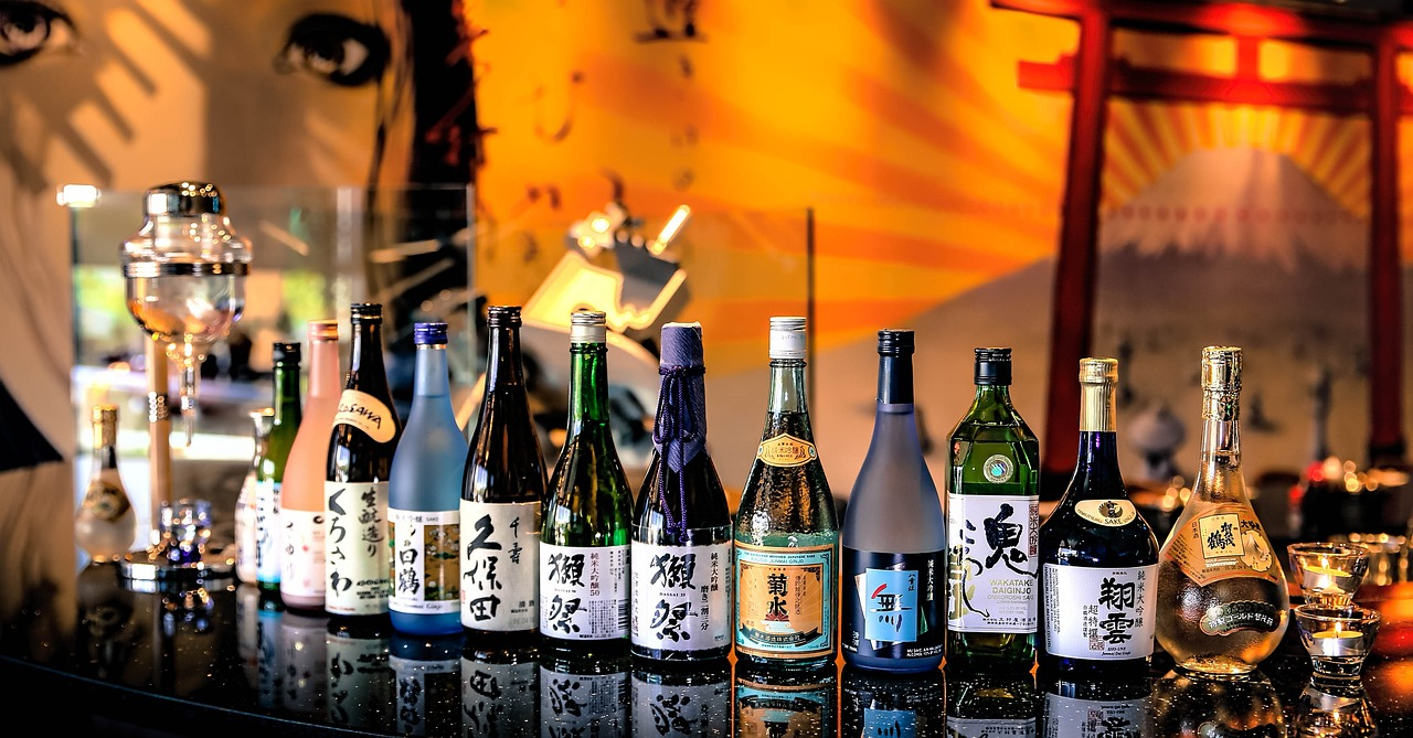 Basic Sake Etiquette To Learn Before Your Trip