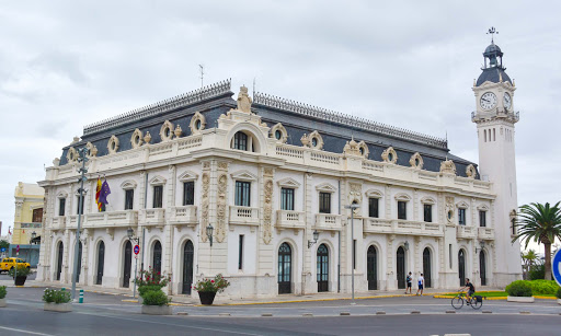 valencia-building-1.jpg - A Post Office in Valencia, typical of the style of architecture.