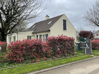 maison à La Chapelle-la-Reine (77)