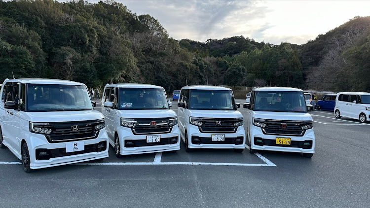 Nボックスカスタムのオフ会・コラボお誘いお待ちしております・いつもいいね＆コメントありがとうございます・富士山と愛車・富士山とコラボに関するカスタム事例の投稿画像1枚目