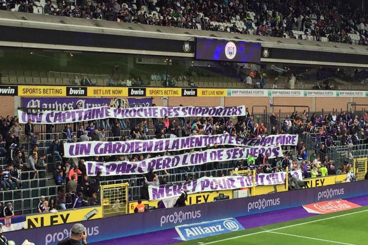 Anderlecht-supporters gunnen kapitein een waardig en mooi afscheid, ook Suarez neemt afscheid