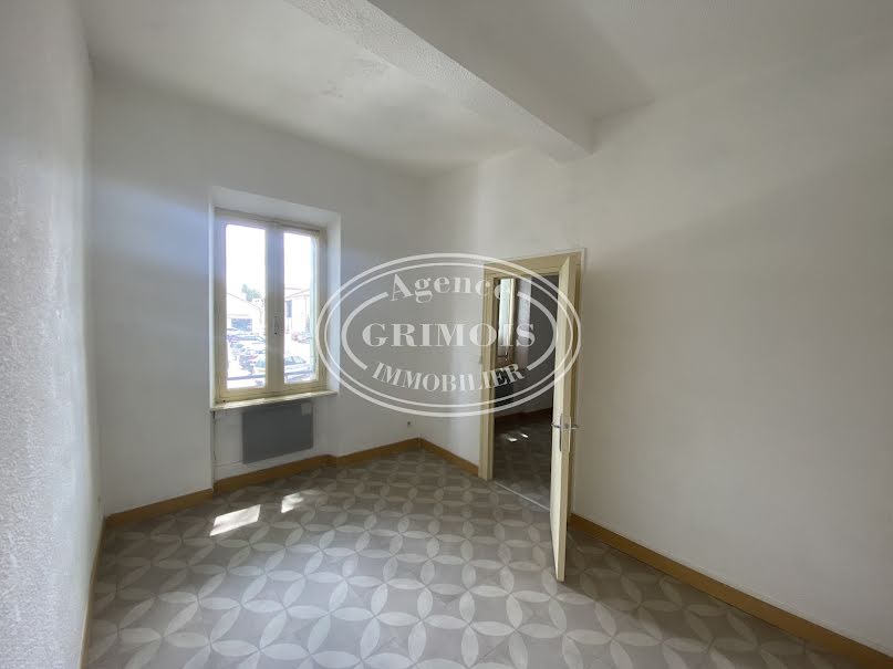 Location  appartement 3 pièces 61.85 m² à Lézignan-Corbières (11200), 530 €