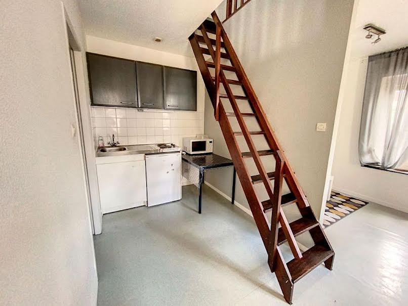 Location  appartement 1 pièce 31 m² à Nancy (54000), 465 €