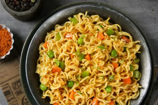 Chatpati Maggi With Vegetables