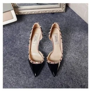 Damen Stiletto High Heels mit spitzer Zehenpartie und Nieten, 8CM. Sexy Pumps für einen temperamentvollen Auftritt, perfekt für Events.