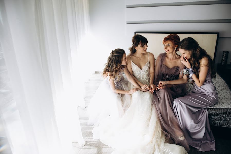 Fotógrafo de casamento Anastasiya Cherednik (cherednykphoto). Foto de 4 de fevereiro 2019