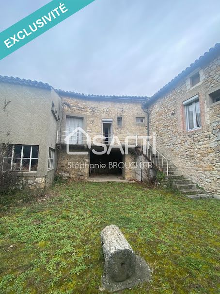 Vente maison 9 pièces 193 m² à Vallon-Pont-d'Arc (07150), 269 000 €